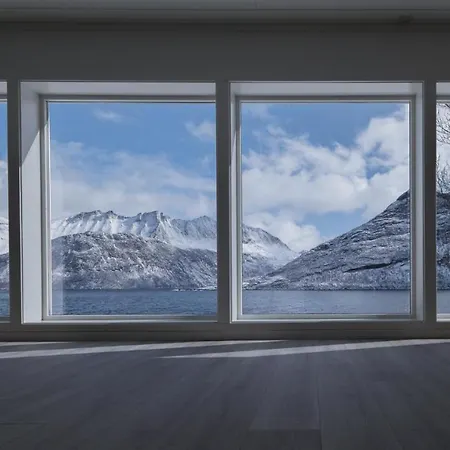 Polar Panorama * Fjordgard