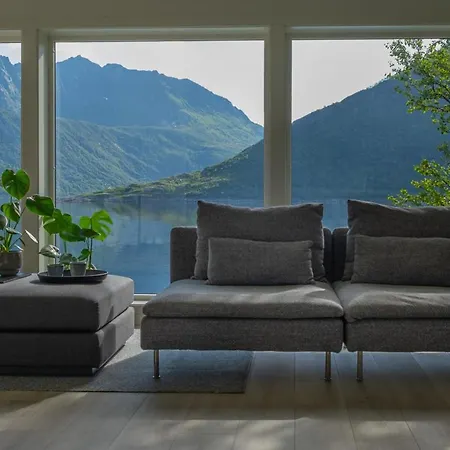 Polar Panorama Villa